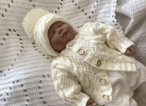 Handknitted traditional cream - traditional,